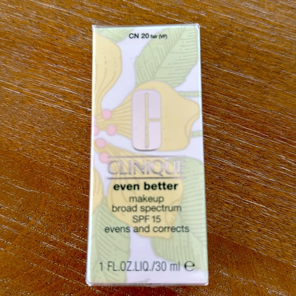 Clinique Even Better Makeup CN 20 Fair - Picture 1 of 2